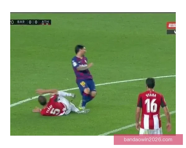 西蒙尼质疑裁判漏判赫拉德踩踏阿尔马达脚踝事件