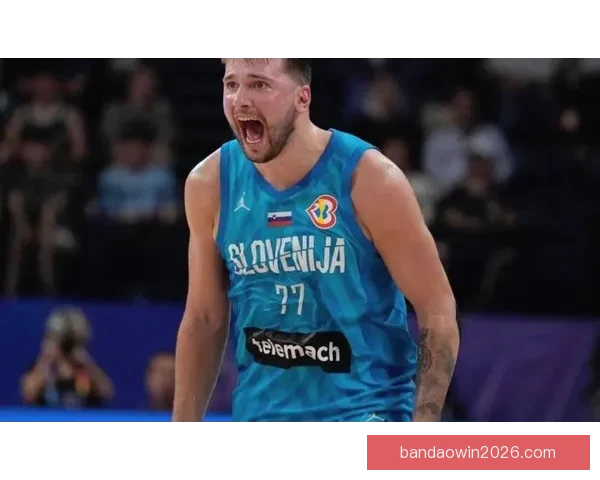 东契奇腿筋重伤或赛季报销湖人冲击季后赛前景蒙上阴影